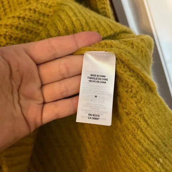 Lucky Brand Chunky Knit Vneck Sweater Womens Size Medium - Picture 3 of 4